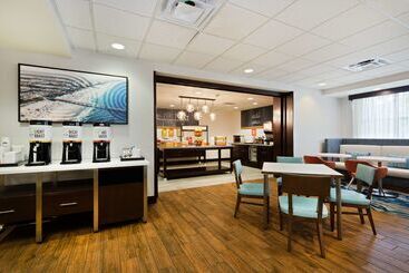 هتل Hampton Inn Jacksonville I 295 East/baymeadows