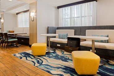 هتل Hampton Inn Jacksonville I 295 East/baymeadows