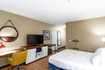 هتل Hampton Inn Laramie