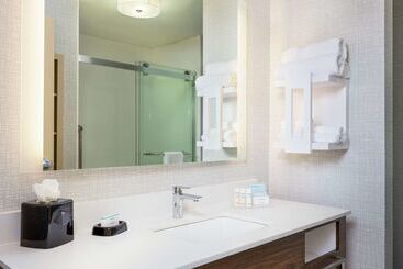 هتل Hampton Inn Omaha West Lakeside
