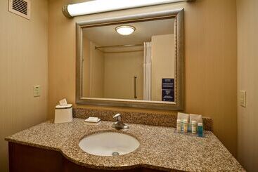 هتل Hampton Inn Rutland