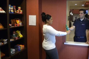 هتل Hampton Inn & Suites Cincinnati/uptownuniversity Area