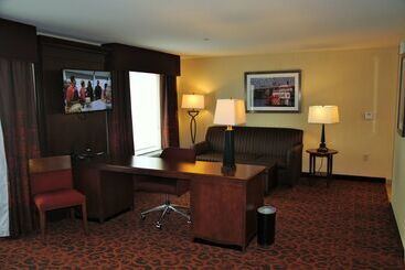 هتل Hampton Inn & Suites Cincinnati/uptownuniversity Area