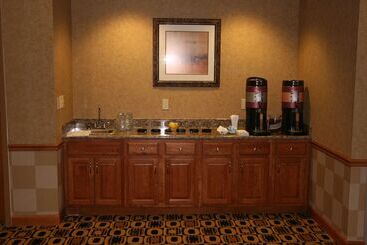 هتل Hampton Inn & Suites Columbia At University