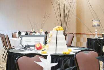 هتل Hampton Inn & Suites Columbia At University