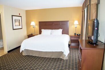 هتل Hampton Inn & Suites Columbia At University