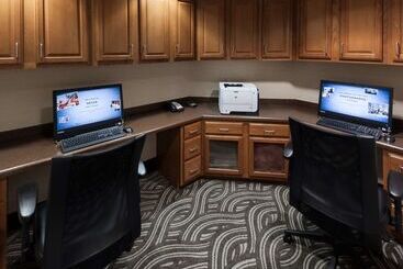 هتل Hampton Inn & Suites Davenport