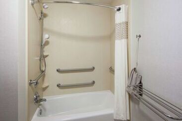 هتل Hampton Inn & Suites Davenport