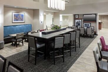 호텔 Hampton Inn & Suites Davenport