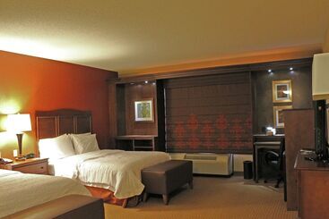 هتل Hampton Inn & Suites St. Louis/south I55