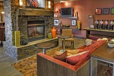 هتل Hampton Inn Twin Falls Id