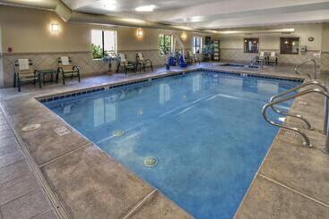 هتل Hampton Inn Twin Falls Id