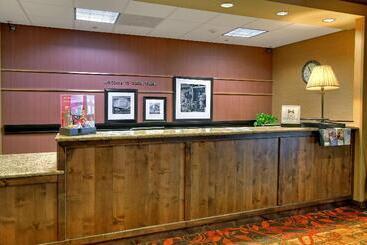هتل Hampton Inn Twin Falls Id
