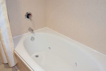 هتل Hilton Garden Inn Columbus/edinburgh