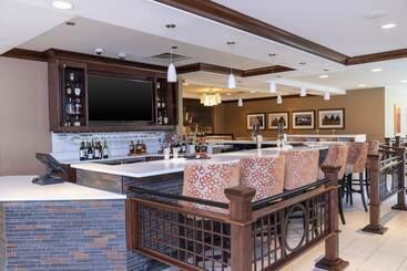 هتل Hilton Garden Inn Columbus/edinburgh
