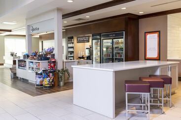 هتل Hilton Garden Inn Columbus/edinburgh