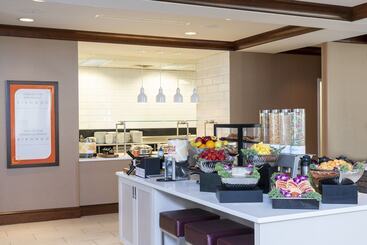 هتل Hilton Garden Inn Columbus/edinburgh