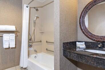 هتل Hilton Garden Inn Columbus/edinburgh