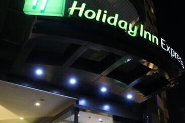 هتل Holiday Inn Express Taoyuan, An Ihg