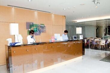 هتل Holiday Inn Express Taoyuan, An Ihg