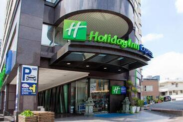هتل Holiday Inn Express Taoyuan, An Ihg