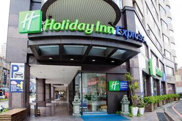 هتل Holiday Inn Express Taoyuan, An Ihg
