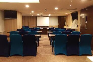 هتل Holiday Inn Express Taoyuan, An Ihg