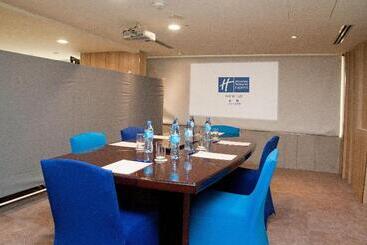 هتل Holiday Inn Express Taoyuan, An Ihg