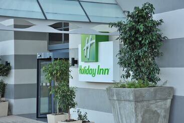 Отель Holiday Inn Johannesburg Rosebank, An Ihg