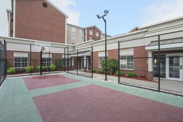 هتل Homewood Suites By Hilton Albany