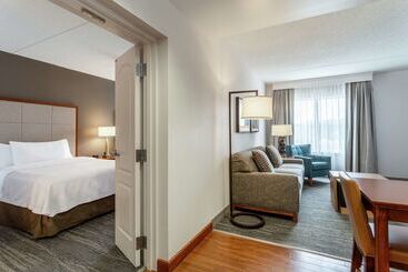 هتل Homewood Suites By Hilton Albany