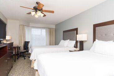 هتل Homewood Suites By Hilton Bloomington