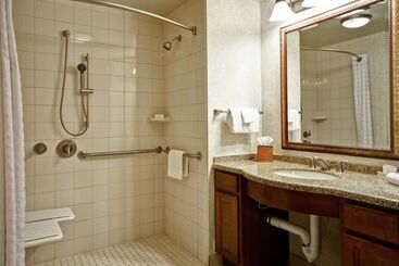هتل Homewood Suites By Hilton Charleston Airport