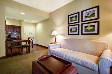 هتل Homewood Suites By Hilton Charleston Airport