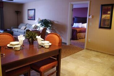 هتل Homewood Suites By Hilton Rock Springs