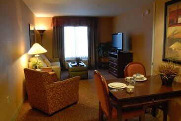هتل Homewood Suites By Hilton Rock Springs