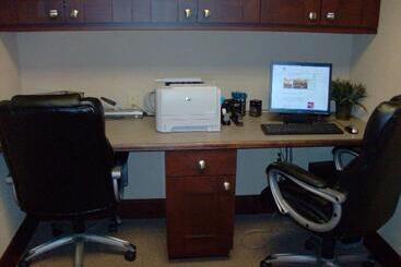 هتل Homewood Suites By Hilton Rock Springs