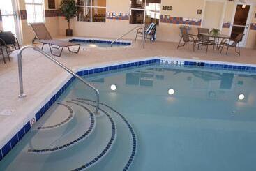 هتل Homewood Suites By Hilton Rock Springs