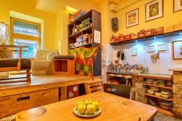 هتل Hostel Lollis Homestay Dresden