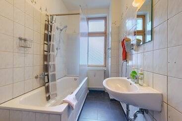 هتل Hostel Lollis Homestay Dresden