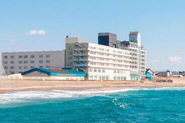 Imagine Hotel & Resort