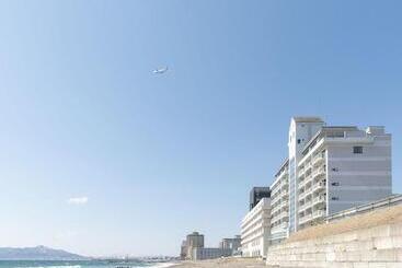 Imagine Hotel & Resort