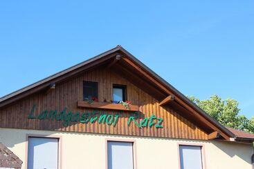 هتل Landgasthof Ratz