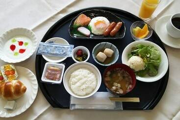 هتل Narita Ucity