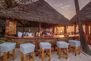هتل Nungwi Beach Resort By Turaco
