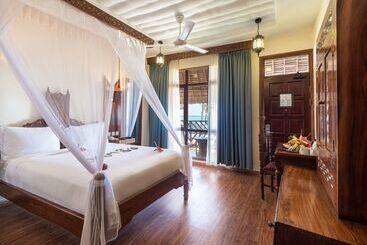 هتل Nungwi Beach Resort By Turaco