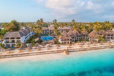 هتل Nungwi Beach Resort By Turaco