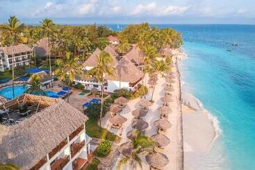 هتل Nungwi Beach Resort By Turaco