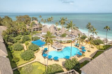 هتل Nungwi Beach Resort By Turaco