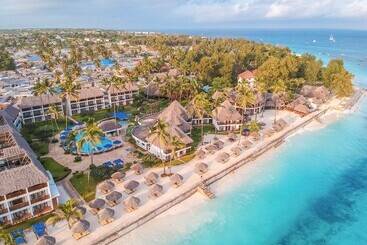 هتل Nungwi Beach Resort By Turaco
